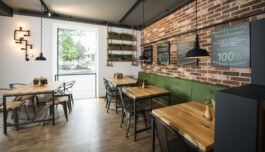 D-Werk Restaurant Döner Dürüm Kebap Fast Food Kulinarik Essen Fries Pommes Guacamole Tomaten Avocado Makava Innsbruck 