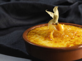 Restaurant Kulinarik Essen Food Speisen Koch Teller Gericht Dish Crème Brûlée Dessert Dominique Huter 