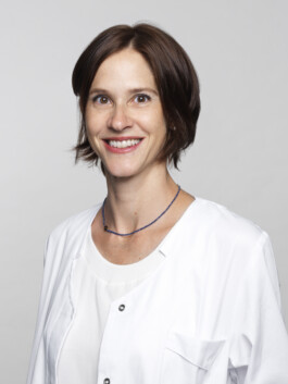 Arztfotos Portraitshooting Porträtshooting Arztpraxis Neurologin Brand Shooting Portrait Porträt Arzt Ärztin 