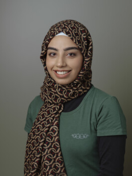 Kieferorthopädin Portraitshooting Porträtshooting Arztpraxis Kieferorthopädie Zahnarzt Praxisfotos Portrait Porträt Arzt Ärztin Zahnspange Brackets Invisalign Dornbirn 