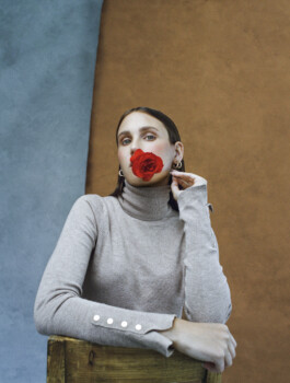 Portraitshooting Porträtshooting analog Film Hasselblad Kodak Tmax400 H6D Porträtfotograf Editorial Fashion Photography Studio Elinchrom Dominique Huter 