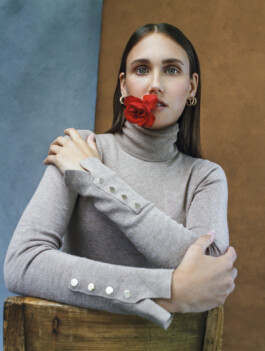 Portraitshooting Porträtshooting analog Film Hasselblad Kodak Tmax400 H6D Porträtfotograf Editorial Fashion Photography Studio Elinchrom Dominique Huter 